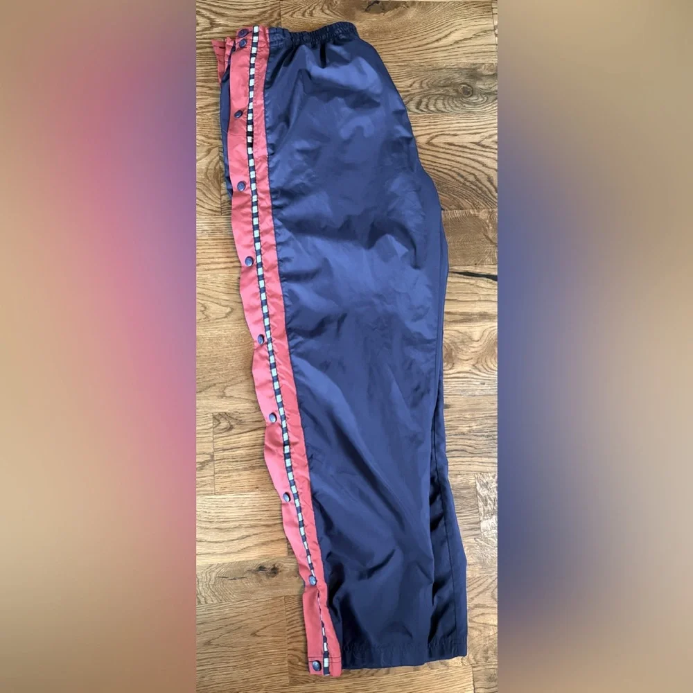 And1. Vintage Navy & Red Men’s Side Snap Basketball Pants. Size XL.